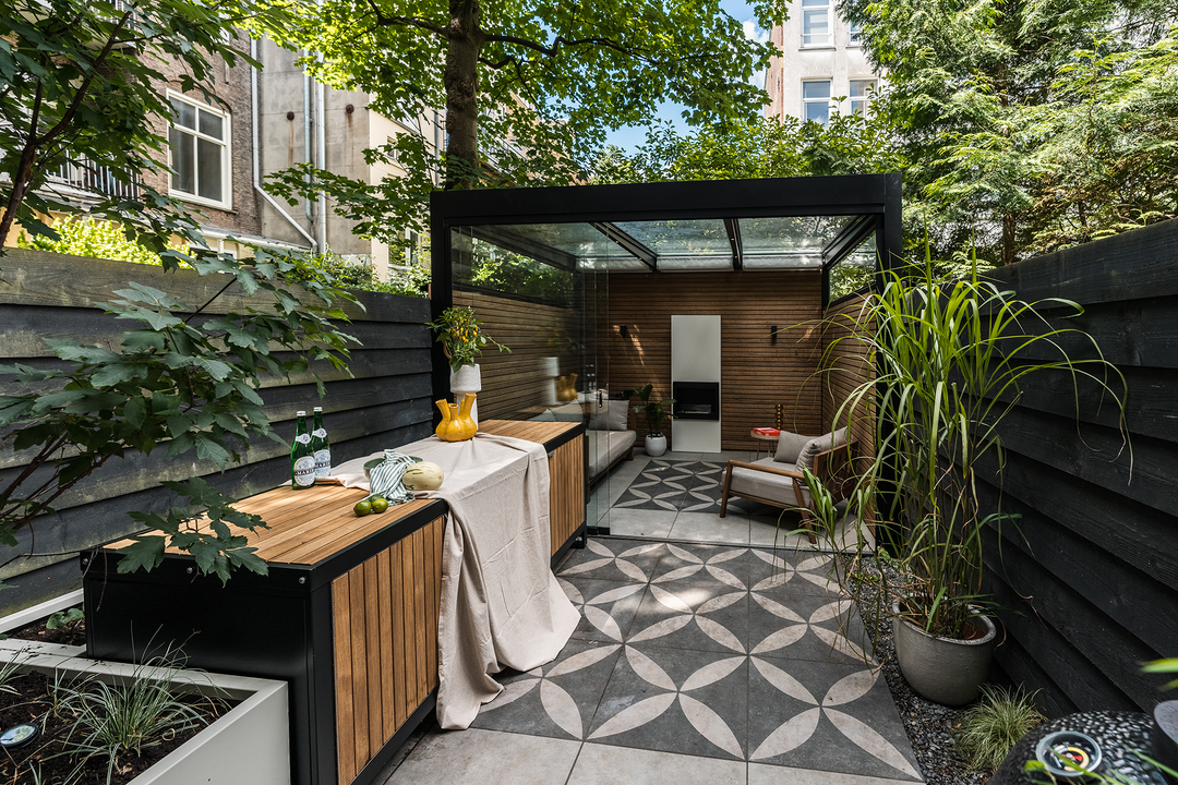 Luxe buitenkeuken in stadstuin